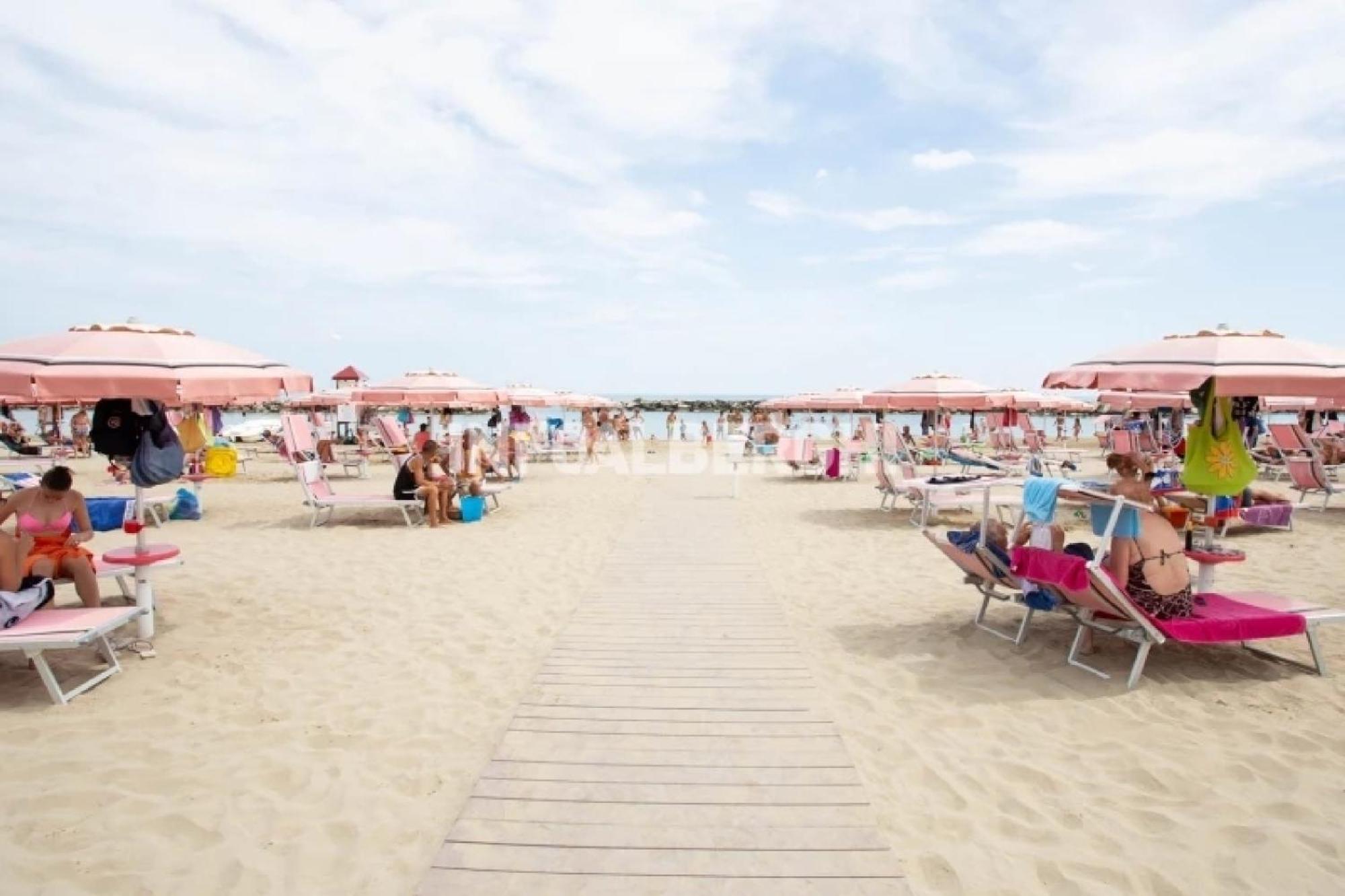 Hotel Donati Rimini Esterno foto